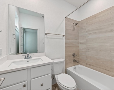 32018 Crested Knoll Court - Photo Thumbnail 40