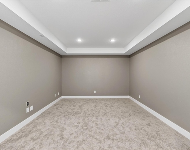 32018 Crested Knoll Court - Photo Thumbnail 28