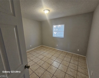 2708 Broadway - Photo Thumbnail 4