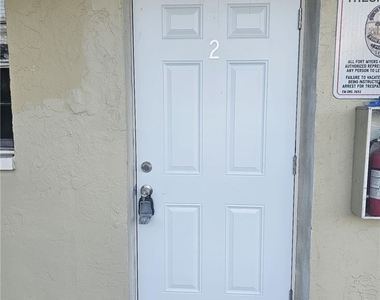 2708 Broadway - Photo Thumbnail 9