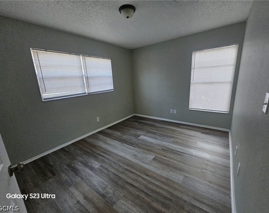 2708 Broadway - Photo Thumbnail 8