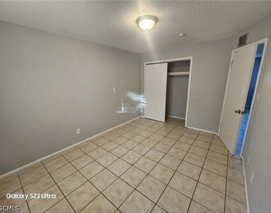 2708 Broadway - Photo Thumbnail 2