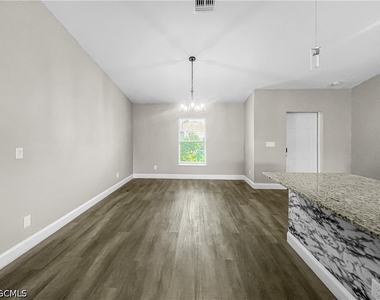 3309 10th Street W - Photo Thumbnail 5