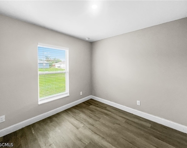 3309 10th Street W - Photo Thumbnail 15
