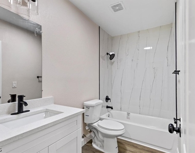 2570 Charleston Park Drive - Photo Thumbnail 5