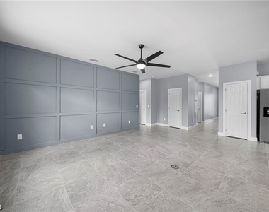 3685 E Hampton Circle - Photo Thumbnail 17