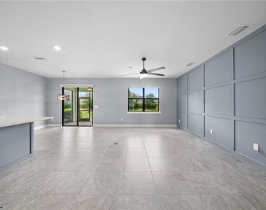 3685 E Hampton Circle - Photo Thumbnail 9