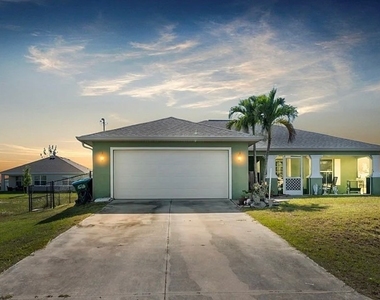 2152 Nw 22nd Place - Photo Thumbnail 9