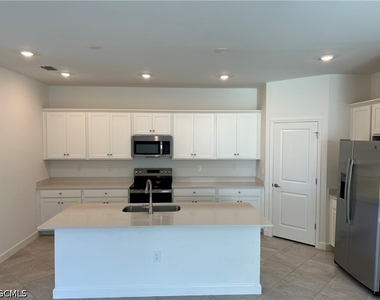 20483 Copperhead Drive - Photo Thumbnail 3