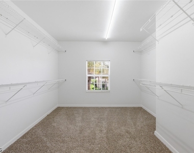 2639 Bellingham Court - Photo Thumbnail 33