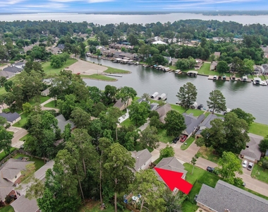 3215 Canterbury Lane - Photo Thumbnail 3