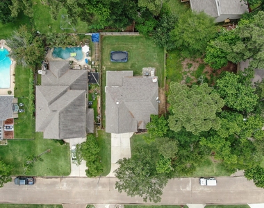 3215 Canterbury Lane - Photo Thumbnail 35
