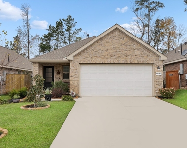 10417 Pineland Drive - Photo Thumbnail 1