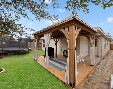 10417 Pineland Drive - Photo Thumbnail 25
