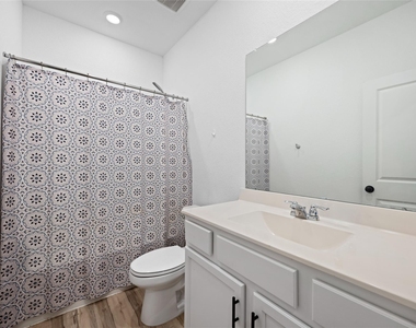 10417 Pineland Drive - Photo Thumbnail 22