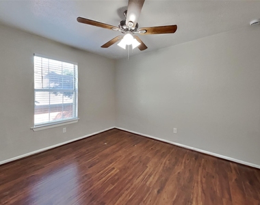 7619 Almond Springs Drive - Photo Thumbnail 16