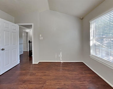 7619 Almond Springs Drive - Photo Thumbnail 9