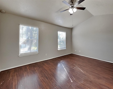 7619 Almond Springs Drive - Photo Thumbnail 8