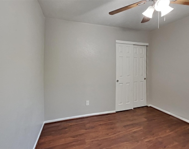 7619 Almond Springs Drive - Photo Thumbnail 13