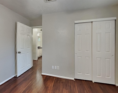 7619 Almond Springs Drive - Photo Thumbnail 17