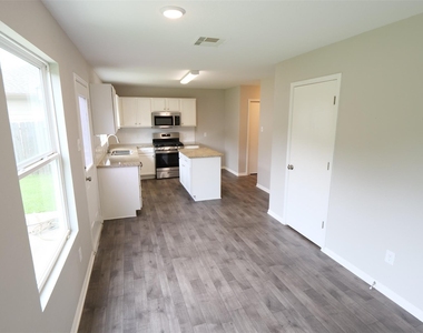 23603 Legacy Oak Street - Photo Thumbnail 5