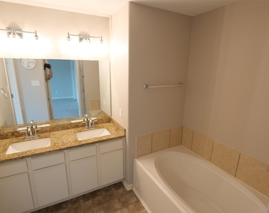 23603 Legacy Oak Street - Photo Thumbnail 18