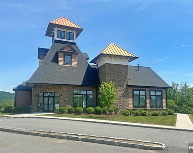 2 Redwood - Photo Thumbnail 28