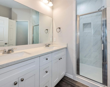 1683 County Road 3556 - Photo Thumbnail 7