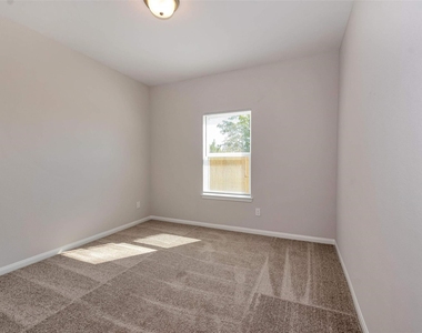 1683 County Road 3556 - Photo Thumbnail 9