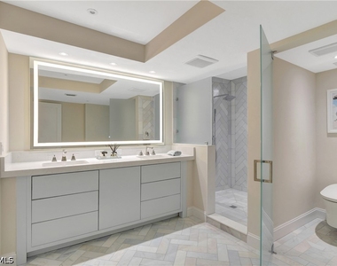 2357 Gulf Shore Boulevard N - Photo Thumbnail 13