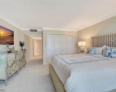 2357 Gulf Shore Boulevard N - Photo Thumbnail 9