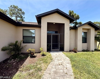 5560 Belrose Street - Photo Thumbnail 1