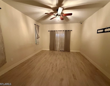 5560 Belrose Street - Photo Thumbnail 19