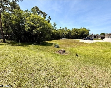 5560 Belrose Street - Photo Thumbnail 28