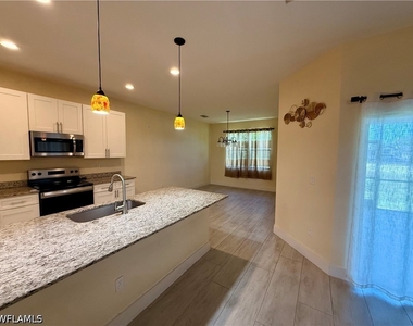 5560 Belrose Street - Photo Thumbnail 13