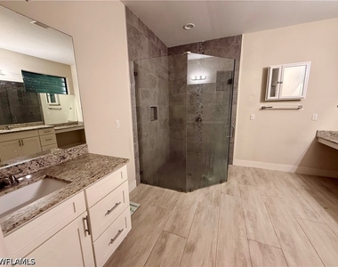 5560 Belrose Street - Photo Thumbnail 16