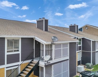 12658 Ashford Meadow Drive - Photo Thumbnail 2