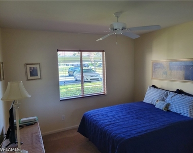 1001 Eastham Way - Photo Thumbnail 12