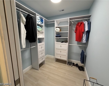3002 Sandpiper Bay Circle - Photo Thumbnail 25
