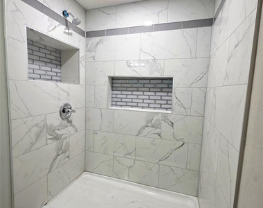 310 Paddock Road - Photo Thumbnail 8