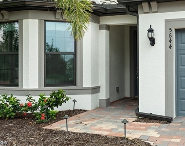 5644 Celebration Drive - Photo Thumbnail 3
