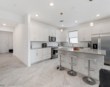 5644 Celebration Drive - Photo Thumbnail 13