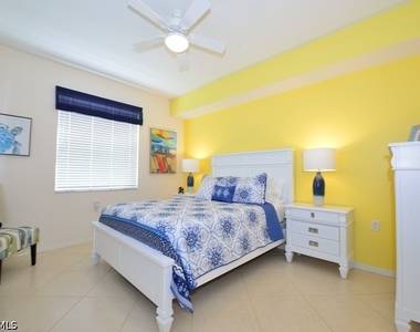 3830 Sawgrass Way - Photo Thumbnail 7