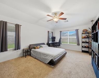 321 Preston Lane - Photo Thumbnail 22