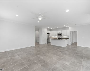 6969 Avalon Circle - Photo Thumbnail 9