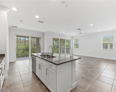 6969 Avalon Circle - Photo Thumbnail 16