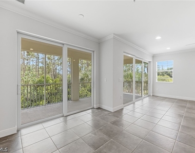 6969 Avalon Circle - Photo Thumbnail 17