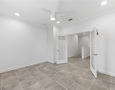 6969 Avalon Circle - Photo Thumbnail 25