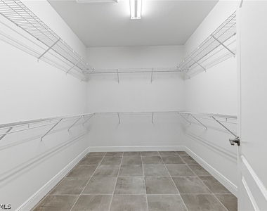6969 Avalon Circle - Photo Thumbnail 23