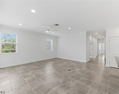 6969 Avalon Circle - Photo Thumbnail 10